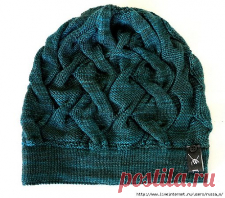 ШАПКА СПИЦАМИ "GUGGEREN HAT" BY BRIGITTE KДLIN 


плотность: 34 п х 45 р = 10 х 10 см, спицы №2.25 
Резинку вяжете как вам удобно ( в оригинале двойная с перегибом, вяжется на 130 петель, потом прибавляются петли до 162)
Показать полностью…
