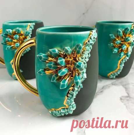 Кружки с кристаллом. Кружки с оригинальными «наростами- кристаллами». Наверное, мыть неудобно и тяжелее обычных. Зато выглядят необычно и сделать не так сложно.  &amp;nbspЧитать дальше