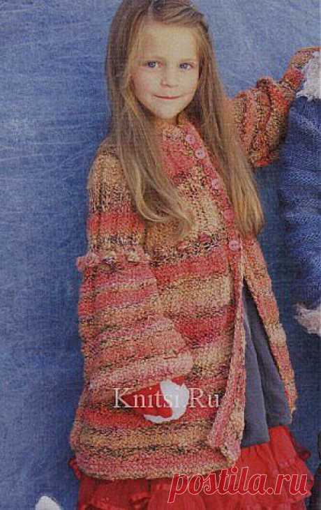 Расклешенное детское пальто. Вязание для детей / Детское / Спицами