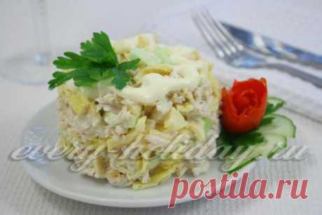 Салат с яичными блинчиками