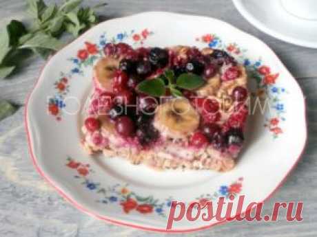 ПП запеканка с ягодами и хлопьями: вкусный завтрак и десерт