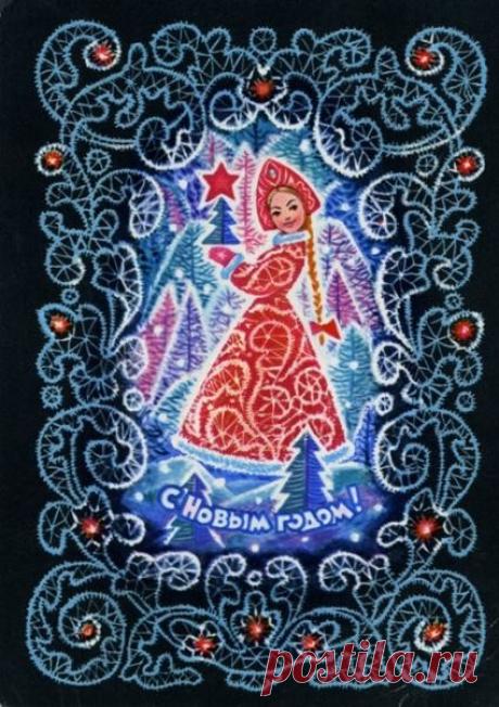 Снегурочка . 35 фото
Снегурочка —  новогодний персонаж. Она – уникальный атрибут 
образа Деда Мороза. Ни один его из младших или зарубежных собратьев не имеет такого милого сопровождения.