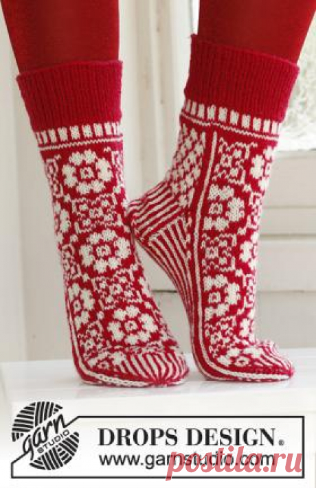 Красивые жаккардовые носки. Вязание спицами.