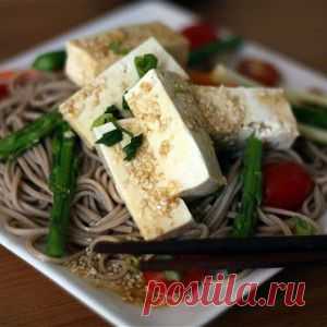 Гречневая лапша с томатами, тофу и базиликом рецепт – китайская кухня, вегетарианская еда: основные блюда