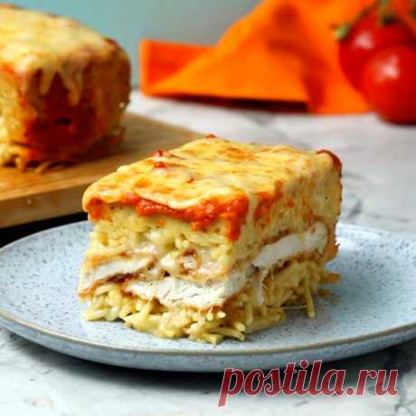 Chicken Parm Spaghetti Pie