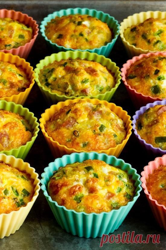 Масляные яйца с низким содержанием углеводов с ветчиной, сыром и зеленым перцем - Калинская кухня