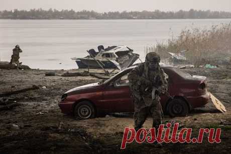 Во Франции заявили о соучастии в конфликте на Украине. Участие французских наемников в боевых действиях делает Париж соучастником конфликта на Украине. Об этом заявил бывший капитан военной разведки Пьер Плас. Он добавил, что многие из французских военных, отправляющихся на Украину, имеют экстремистское прошлое, представляя как крайне левый, так и крайне правый лагерь.