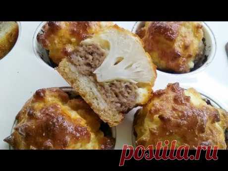 Цветная капуста с фаршем и гренками под сыром