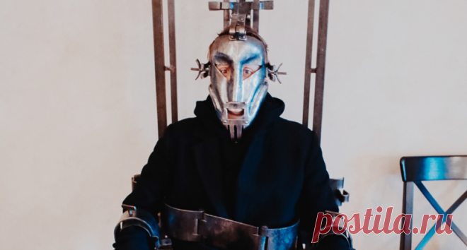 Дом Зингера и офис Вконтакте. Он находится в историческом здании — в Доме Зингера, узнаваемый дом с куполом. И плох тот петербуржец, который в этот купол ни разу не хотел попасть.