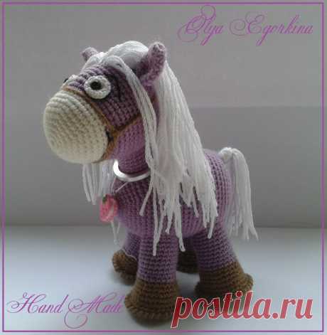 PDF Лошадка. FREE amigurumi crochet pattern. Бесплатный мастер-класс, схема и описание для вязания игрушки амигуруми крючком. Вяжем игрушки своими руками! Лошадь, лошадка, конь, horse, caballo, cheval, pferd, gaul, cavalo. #амигуруми #amigurumi #amigurumidoll #amigurumipattern #freepattern #freecrochetpatterns #crochetpattern #crochetdoll #crochettutorial #patternsforcrochet #вязание #вязаниекрючком #handmadedoll #рукоделие #ручнаяработа #pattern #tutorial #häkeln