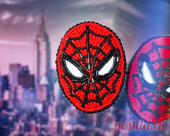 Брошь человек паук из бисера Всё из бисера и о бисере плетём и вышиваем. Учимся плести и вышивать бисером, уроки и техники бисероплетения, мастер классы, схемы для вышивания бисером