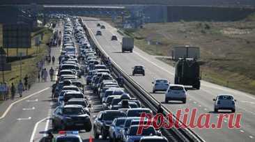 Движение автотранспорта по Крымскому мосту восстановили. Движение автотранспорта по Крымскому мосту восстановили в 1:57 мск. Читать далее