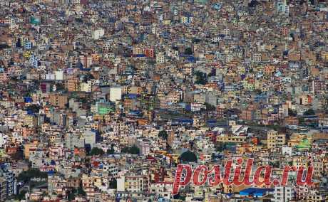 Непальцам запретили работать в России и на Украине. Непал сообщил о десяти погибших согражданах, служивших в российской армии и приостановил выдачу разрешений, необходимых для работы в России и на Украине. В Катманду задержали помогавших попасть в Россию для контрактной службы