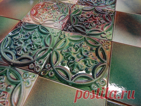 Комплект изразцовой плитки в технике &quot;Хамелеон&quot;.
#ceramic #ceramics #ceramictiles #decor #керамика #плитка #изразцы #хамелеон #изразцоваяплитка #декор #изразцыпечные