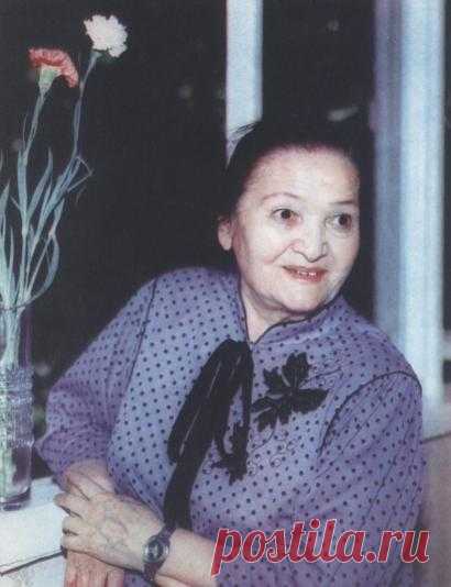 Сора Эшонтўраева (1911 – 1998)