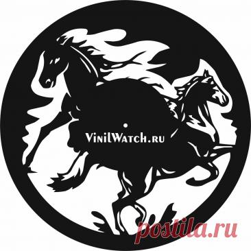 Часы из виниловой пластинки «Лошади» 3 — VinilWatch