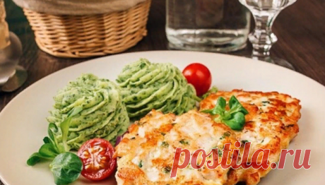 Рубленые котлеты из куриной грудки - 5 рецептов приготовления Куриная грудка — диетический продукт, который широко используют в кулинарии. Имеет низкую калорийность и применяется в диетическом питании. Рубленные куриные