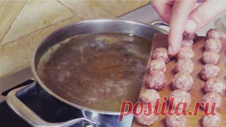 Рецепт с секретом. Как приготовить суп с фрикадельками. Secret recipe. Soup with meatballs. Всем привет! Раскрываю секреты своего любимого супа с фрикадельками. Он любим многими хозяйками за простоту приготовления и насыщенность вкуса. Пошаговый рец...