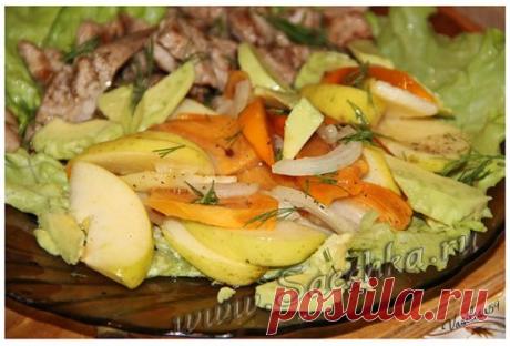 Салат с хурмой - https://saechka.ru/recipes/recipe_salat_s_khurmoy