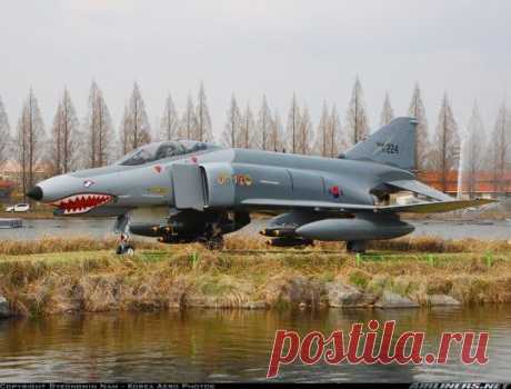 F-4-SOUTH-KOREA