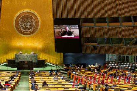 США отказались поддержать Украину в ООН. США отказали Украине в поддержке резолюции в Генеральной Ассамблее ООН о «зверствах» Советского Союза во время Второй мировой войны. По мнению Киева, документ призван подчеркнуть «историческое противодействие России правам украинцев». Однако предложение было отклонено по «неясным причинам».