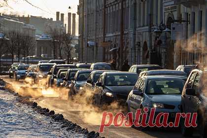 Названы три главных вызова для российской экономики. Россия в условиях постковидной реальности имеет возможность для увеличения уровня жизни, роста производительности и технологичности, но стране нужно ответить на три главных вызова, заявил первый заместитель президента-председателя правления ВТБ Юрий Соловье в колонке для издания РБК.