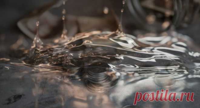 Саудовская Аравия приняла решение отказаться от использования американского доллара при продаже нефти. | VestiNewsRF.Ru