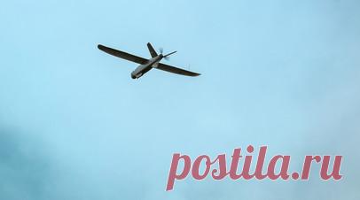 В Курске обломки сбитых дронов повредили окна в частных домах и автомобиль. Вооружённые силы Украины вечером 4 декабря атаковали Курск с помощью беспилотников. Обломки сбитых дронов повредили остекление частных домов и автомобиль. Читать далее