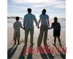 Наверное, самое важное в жизни - это достичь гармонии во всем, а в первую очередь, конечно же, в своей семье, ведь это самое сокровенное для человека. Взаимная любовь делает семью гармоничной, это один из первых факторов гармонии в семье.