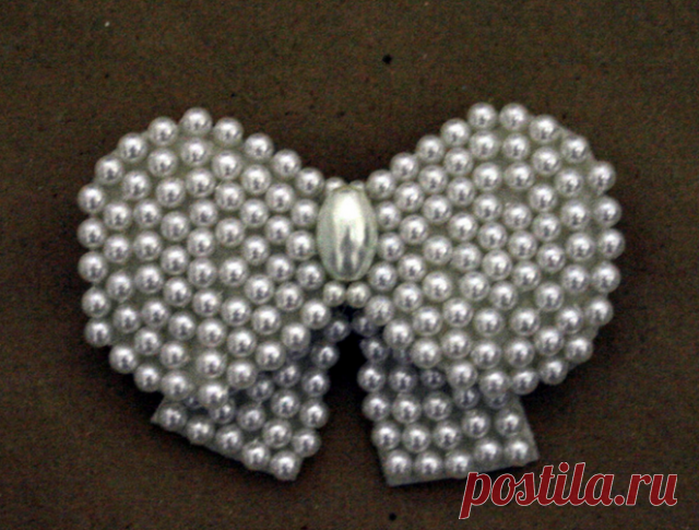 Брошь "Жемчужный бантик" (мастер-класс) / Украшения и бижутерия / ВТОРАЯ УЛИЦА