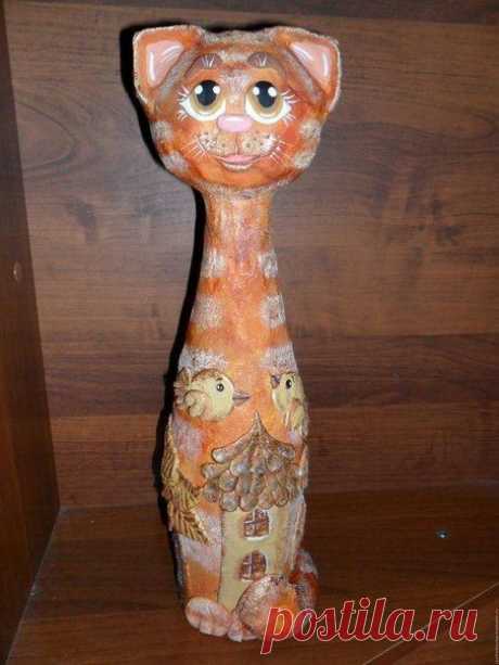 Кошка на бутылке. Лепим из солёного теста