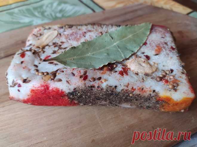 Солю вкусное сало только по рецепту моей сватьи с Кубани. Все, кто пробовал, без рецепта не уходят | Жизнь по-деревенски | Дзен