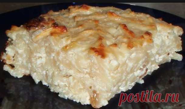 Сырная бабка с макаронами - У нас так Сырная бабка с макаронами Вкусное блюдо из макарон и творога. А если добавить изюма — получится вообще обьеденье! Состав: 500 г домашнего творога, 200 г макарон, 5 яиц,...