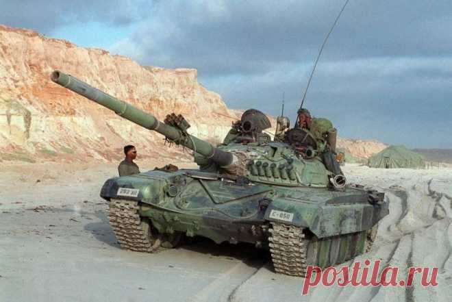 Советская и российская военная техника в вооружённых силах и испытательных центрах США В прошлом в ряде российских печатных и интернет изданий неоднократно публиковалась информация об испытаниях в США  боевых самолётов советского производства и проведении тестовых воздушных боёв с американскими истребителями. Гораздо хуже освещена тема наличия в американских вооруженных силах и на