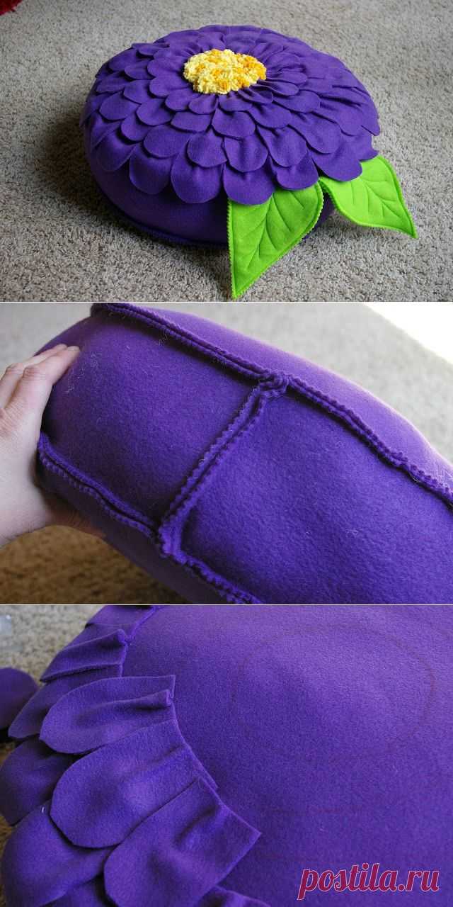 Grosgrain: Едва Шить Лепесток Пуфы