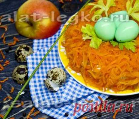 Пасхальный салат с курицей, рисом и яйцом - рецепт с фото