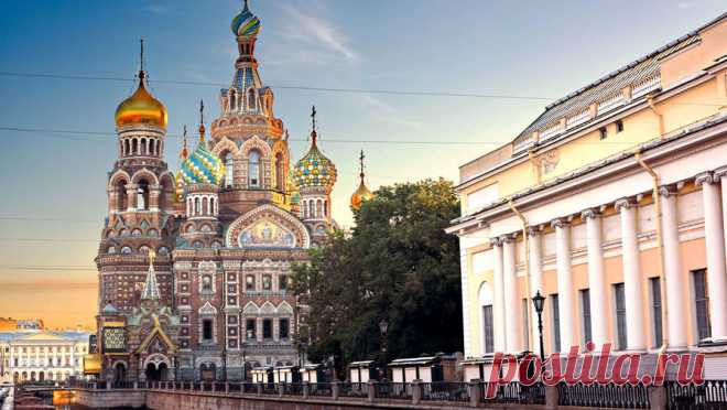 В Петербурге задержали "людей-пауков", забравшихся на Спас на Крови. В Санкт-Петербурге задержали троих экстремалов, которые карабкались по строительным лесам к куполам Спаса на Крови. Об этом сообщает "Мойка78" со ссылкой на Главное управление Росгвардии по Северной столице и Ленинградской ...