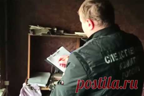 В Гае найдено предполагаемое орудие убийства студенток. В Оренбургской области в городе Гае на месте преступления следователи нашли орудие убийства студенток медвуза — нож. Ранее сообщалось, что девушек зарубили топором. У всех погибших были ранения, по которым изначально сделали вывод, что преступник орудовал топором. Однако, возможно, это было ошибочное предположение.