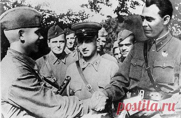 Партийная карьера Леонида Брежнева казалась современникам головокружительной. Выходец из самых низов, он прошел все ступени до высшего поста в стране. Однако мало кто знает, что в юности будущий генсек рисковал навсегда сгинуть в застенках ГПУ