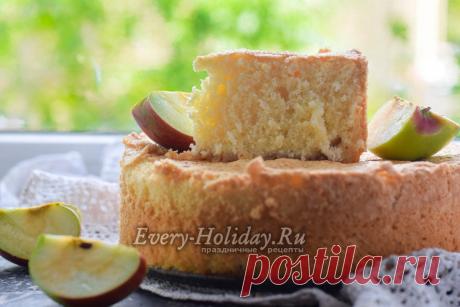 Шарлотка пышная с яблоками в духовке, классический рецепт