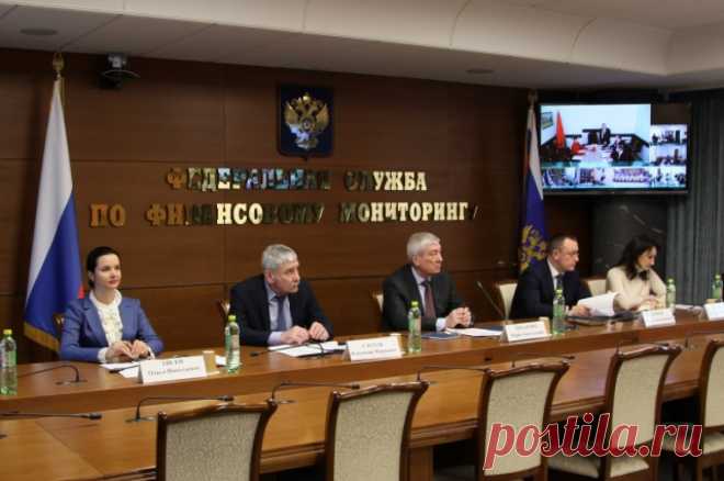 Росфинмониторинг причислил аспиранта Мифтахова к экстремистам и террористам. Ранее ФСБ РФ проверяла его на причастность к ячейке террористического сообщества «Сеть».
