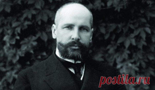 Когда началась революция 1905 года, Петр Столыпин, будущий председатель кабинета министров Российской империи, был саратовским губернатором. Столыпин вышел из экипажа к возбужденной толпе и увидел здоровенного парня с дубиной, бежавшего прямо на него. Петр Аркадьевич решительно шагнул навстречу, скинул меховую шинель и передал её парню: "Подержи, голубчик!". Тот обалдел и, бросив дубину, взял шинель. А Столыпин обратился к толпе и успокоил её. / История цивилизаций!