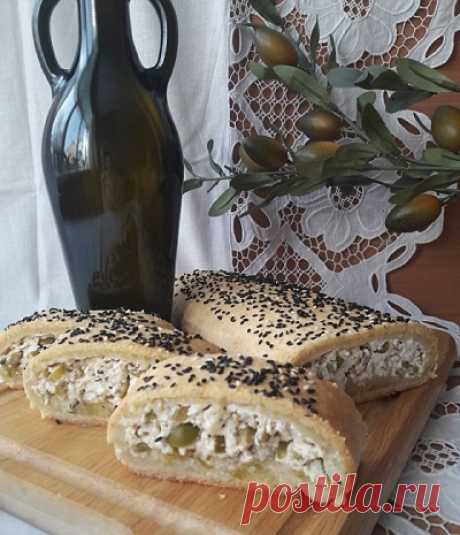 Хрустящий и рассыпчатый критский рулет с оливками | Вкусные рецепты