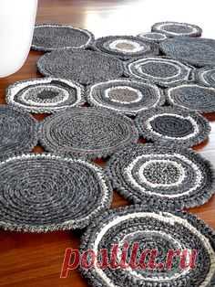 Crochet rug