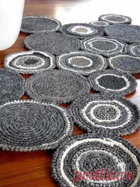 Crochet rug