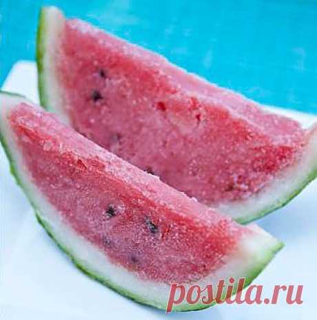 Рецепт Мороженое из арбуза с лимоном в арбузных корочках с фото в домашних условиях