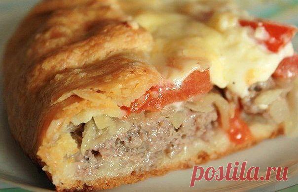 Все, кто пробовал этот пирог, восклицают: «Это просто восторг!». Нежное картофельное тесто и много-много сочной и ароматной начинки. Причём пирог вкусен как горячий, так и холодный. Советую попробовать!  Рецепт здесь ➨