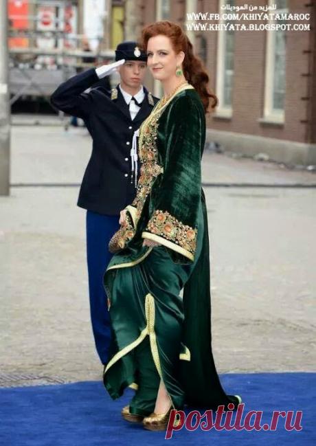 أناقة و نخوة الأميرات المغربيات بالقفطان المغربي تستهوي المغربيات - خياطتي