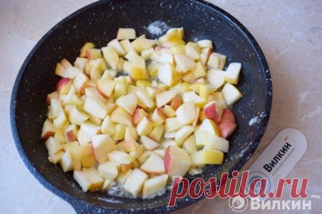 Пирожки с яблоками, жареные на сковороде: рецепт с фото пошагово