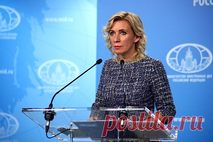 Захарова раскрыла истинные намерения США в демократизации Украины. Проект США по демократизации Украины направлен на подрыв стабильности в регионе и усугубление отношений республики с Россией, сообщила официальный представитель МИД России Мария Захарова. По ее словам, американские власти подкупают украинского лидера Владимира Зеленского финансовой помощью в своих корыстных целях.